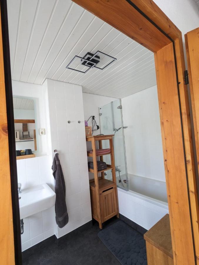 Helles Dachgeschoss-Appartement Krefeld Zewnętrze zdjęcie