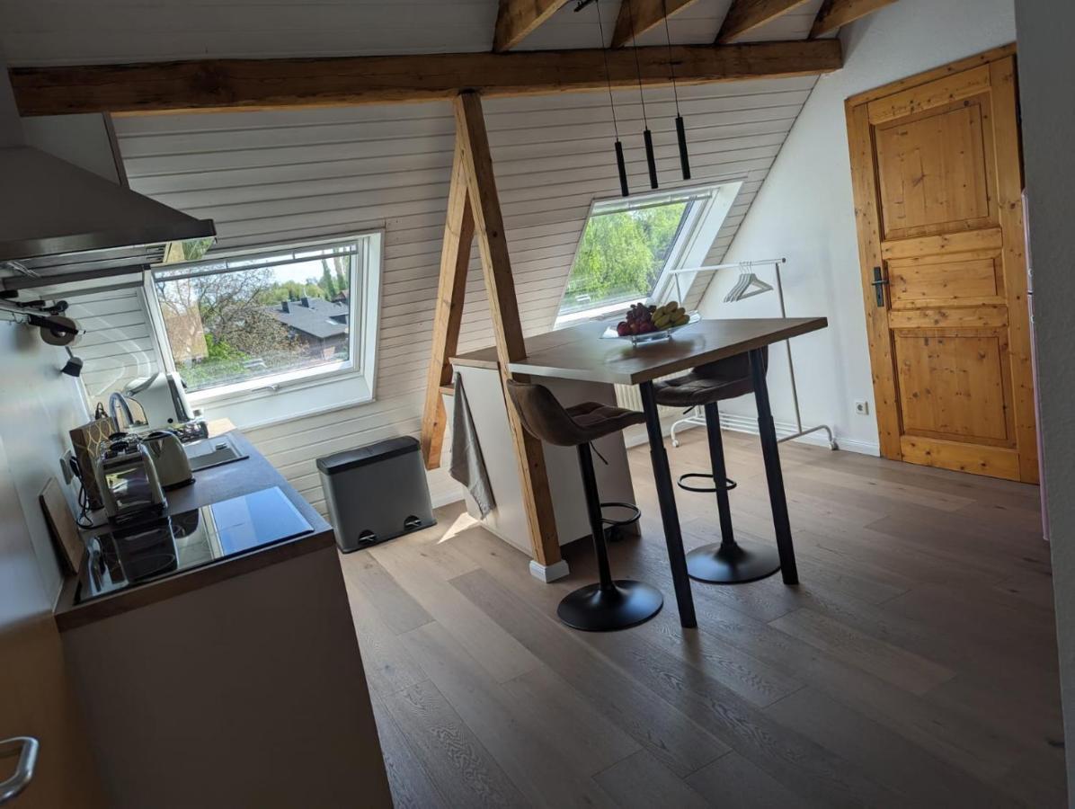 Helles Dachgeschoss-Appartement Krefeld Zewnętrze zdjęcie
