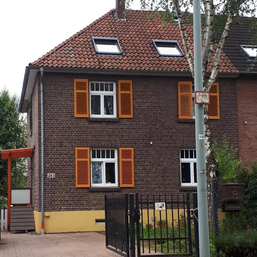 Helles Dachgeschoss-Appartement Krefeld Pokój zdjęcie